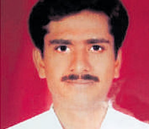 According to Kumar's family, he jumped from the building fearing that the police would charge at him.