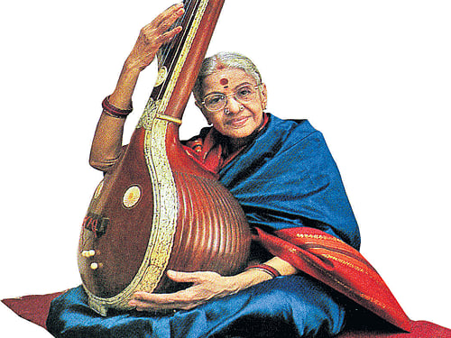 In her book, 'Kunjamma-Ode to a Nightingale', renowned Bharatanatyam dancer and choreographer, Lakshmi Vishwanathan captures some of the interesting moments from Subbulakshmi's glorious life to celebrate her birth centenary on September 16. File photo