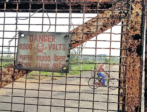 e chapter will include the movement of the 'unwilling' farmers of Singur against parting with their land, along with the 14-day sit-in demonstration of Trinamool Congress chairperson Mamata Banerjee at Singur, and her 26-day hunger strike in Kolkata. DH file photo