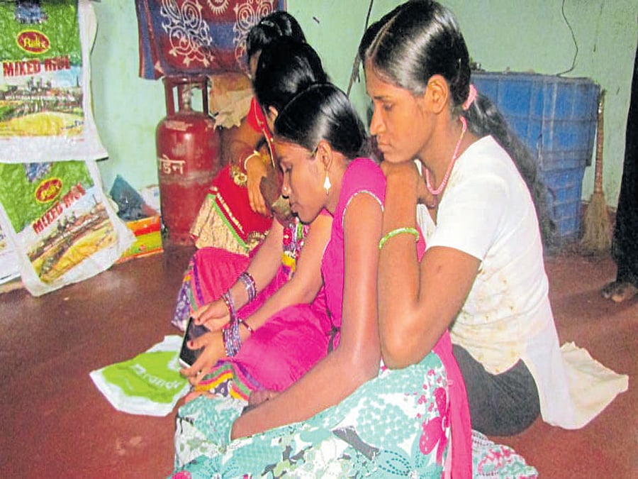 Not just Shalini, there are several women, single, married, separated and widowed, who are not afraid of taking a chance and moving bag and baggage for better work-life opportunities.