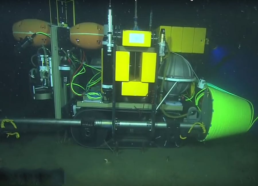 Benthic Rover, developed by the Monterey Bay Aquarium Research Institute (MBARI) in the US, is the only untethered, entirely autonomous seafloor crawler in existence. Video grab