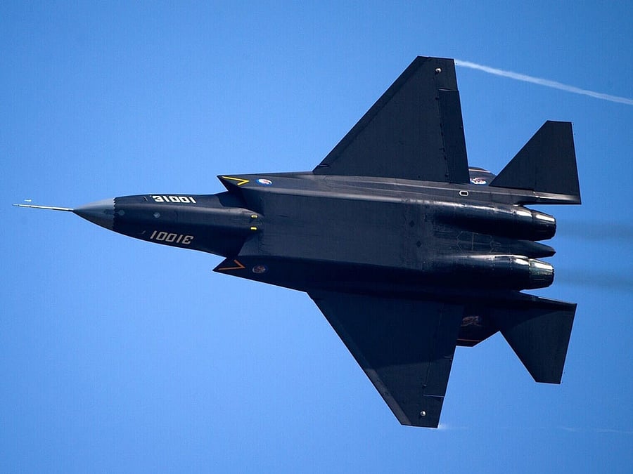 An improved version of China's fifth-generation FC-31 Gyrfalcon stealth fighter jet has conducted its maiden flight last week in Shenyang, capital of Liaoning province, state-run China Daily reported today. FIle Photo