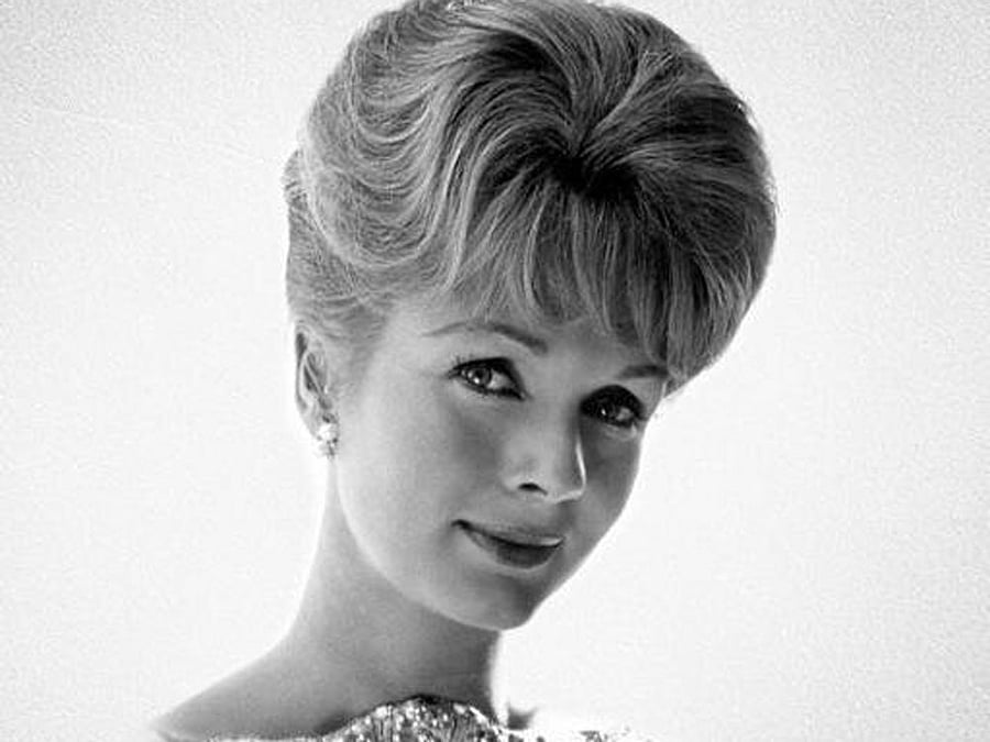 Carrie Fisher's mother Debbie Reynolds dead at 84. Twitter