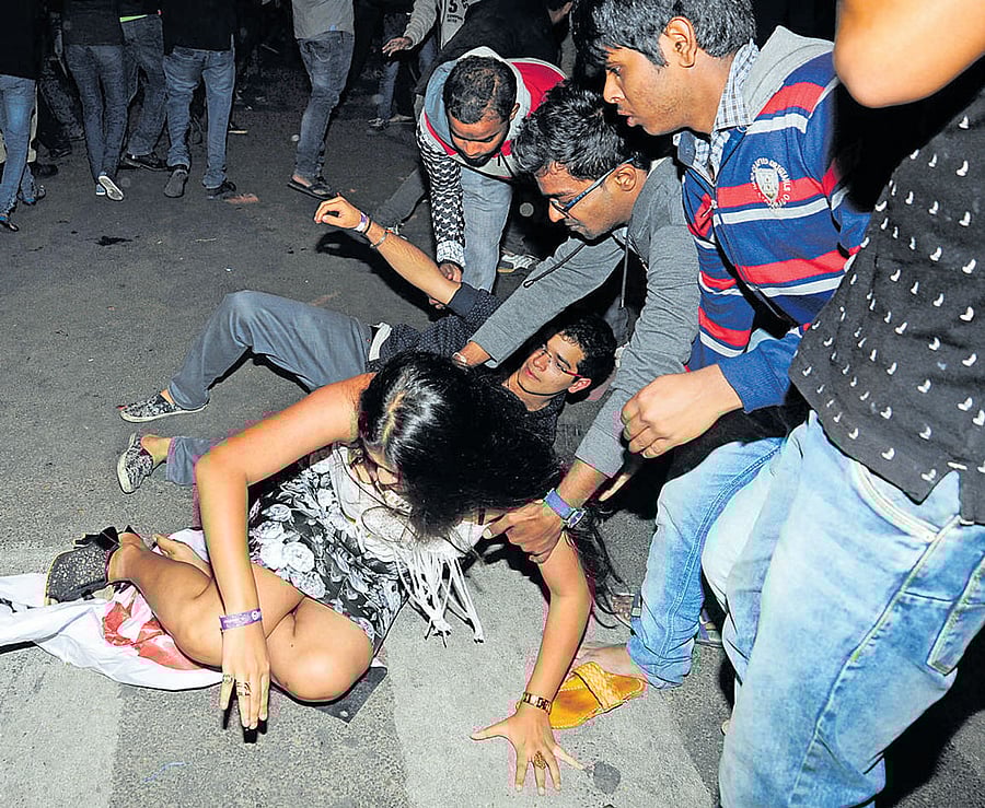 Police Commissioner Praveen Sood said a special team headed by the DCP (central) was checking the unedited CCTV footage of revellers to identify specific instances of groping/molestation and the perpetrators thereby. dh file photo