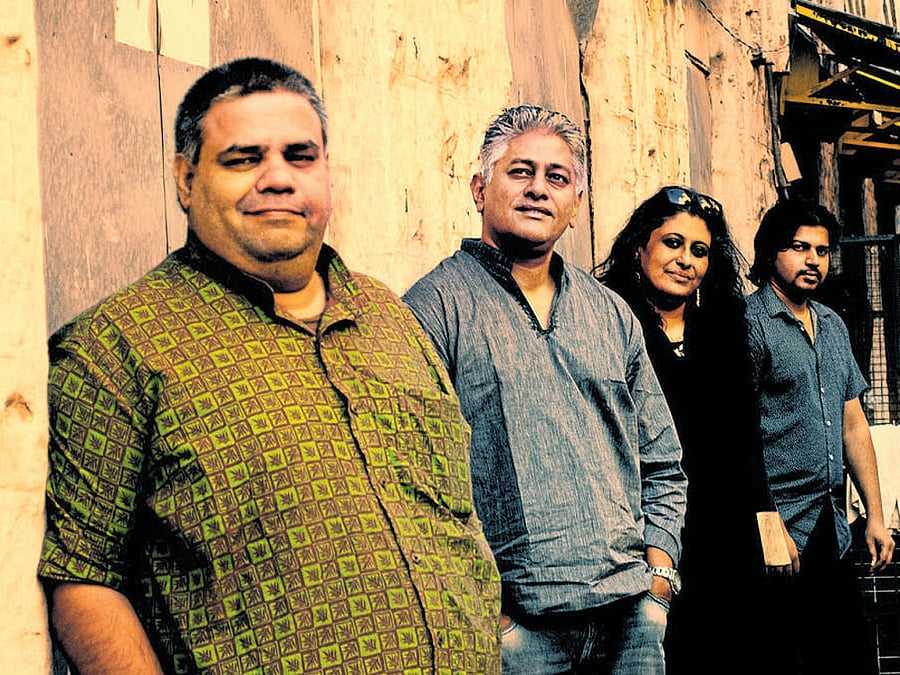 mesmerising The members of 'MoonArra'.