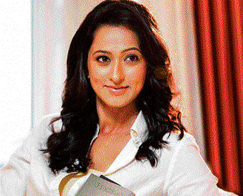 Actor Radhika Chetan was a software engineer before she entered Sandalwood with 'RangiTaranga'. After this, she was seen on screen in a distinctive role in Pawan Kumar's 'U Turn'. The actor, who loves the world of theatre and dance, is a trained kathak dancer. Radhika will be soon seen in T N Seetaram's 'Kaafi Thota' and Hari Anand's 'Chase'.