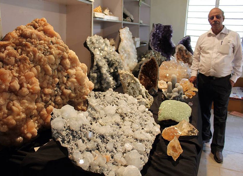 Mobile museum of rocks, minerals