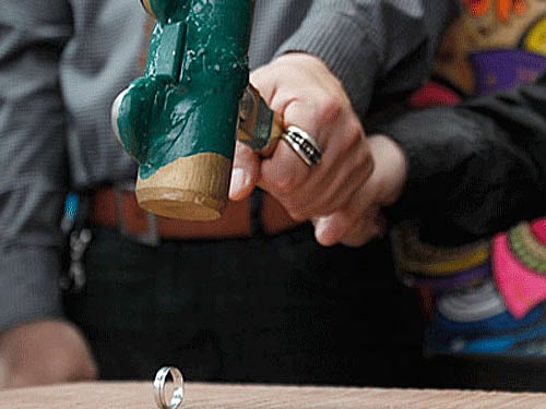 Meera Manek is taking her husband, Ashish Thakkar, to the UK High Court next week to dispute his claims that his assets are worth just 445,532 pounds. reuters file photo