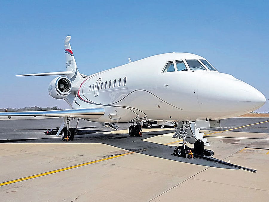 The Dassault Falcon 2000 LX business jet.
