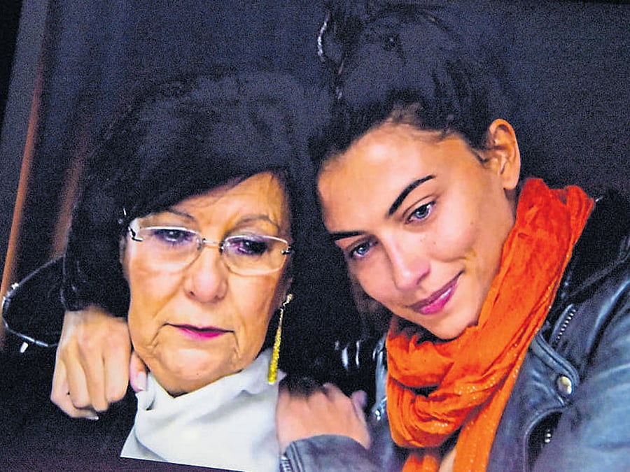 engaging A scene from 'Farewell My Indian Soldiers'.