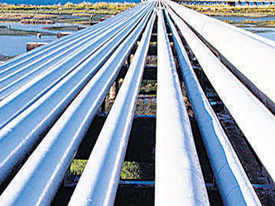 GDF International to sell 10% stake in Petronet LNG