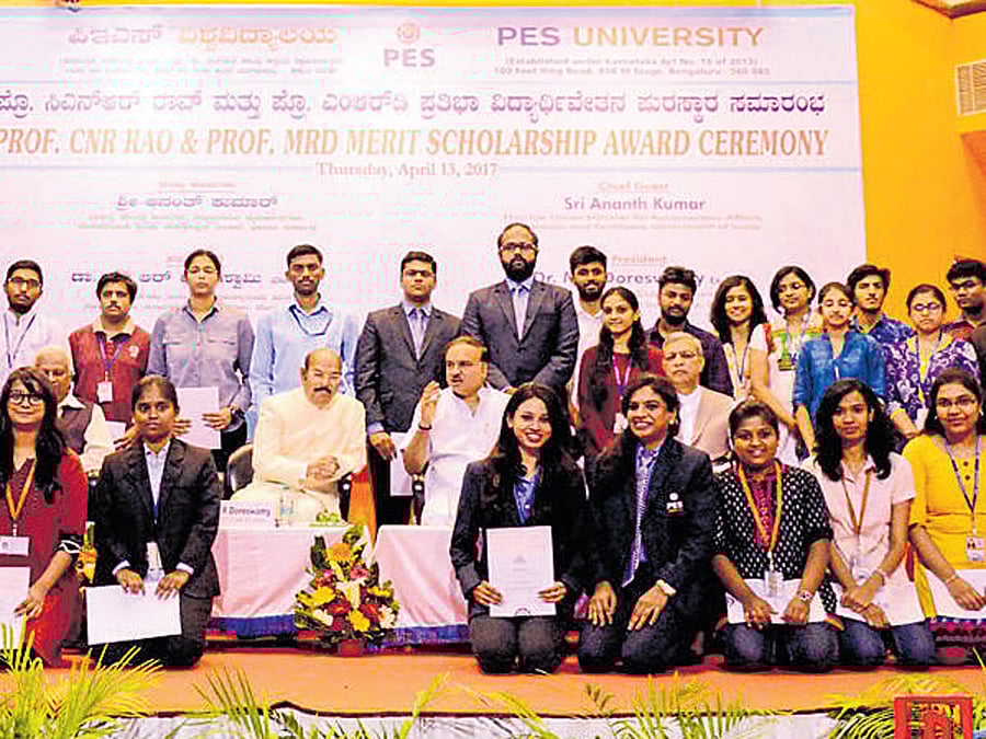 PROUD The students with the dignitaries.