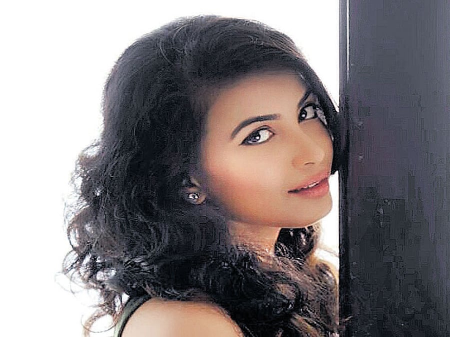 natural Kavya Shetty