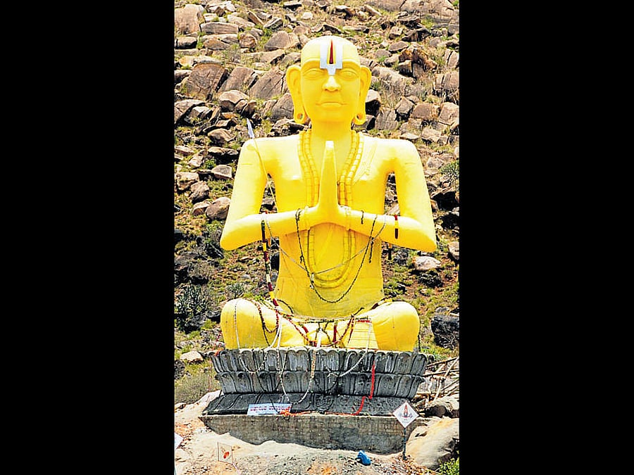The 36-ft-tall Ramanujacha-rya's statue at Kerethonnuru in Pandavapura taluk, installed by Yadugiri Yathiraja mutt of Bengaluru. DH photo