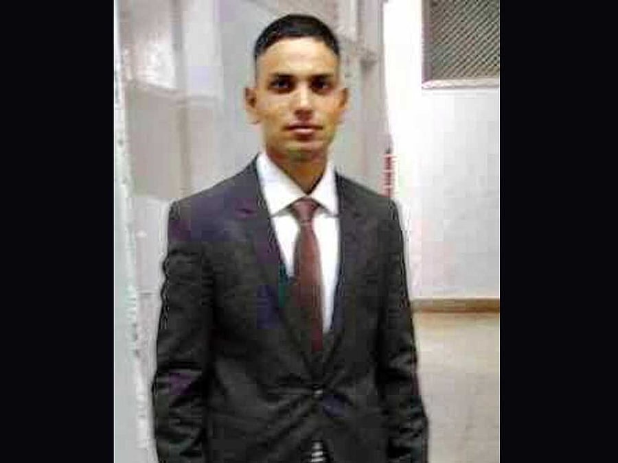 Fresh from the National Defence Academy, he was chosen for the Young Officer's Course that prepares a recruit to take on the job of a field commander.