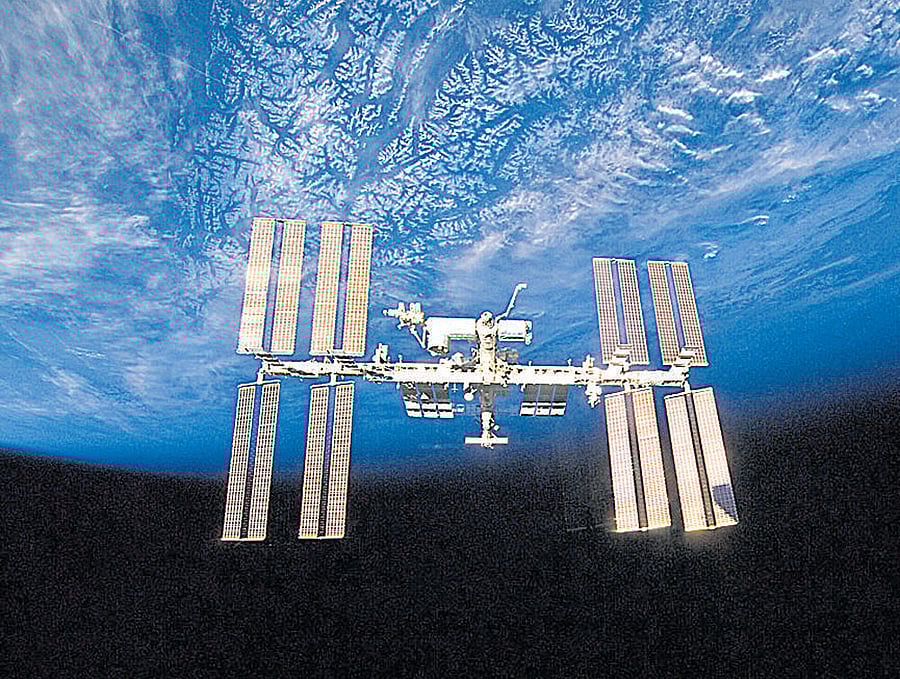 The research is aimed at creating bread that leaves no crumbs, as those can be lethal in space's zero-gravity conditions.