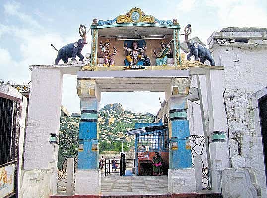 Last week, Hong Kong imposed a two-week ban on incoming flights from the US, Canada, Australia, France, Britain, India, Pakistan 