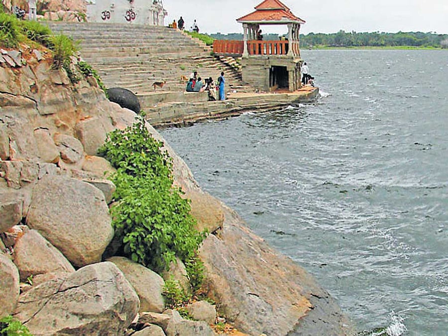 a lifeline for many A view of Thondanur lake in Mandya district, built under the guidance of Sri Ramanujacharya. PHOTO BY CHITRA RAMASWAMY