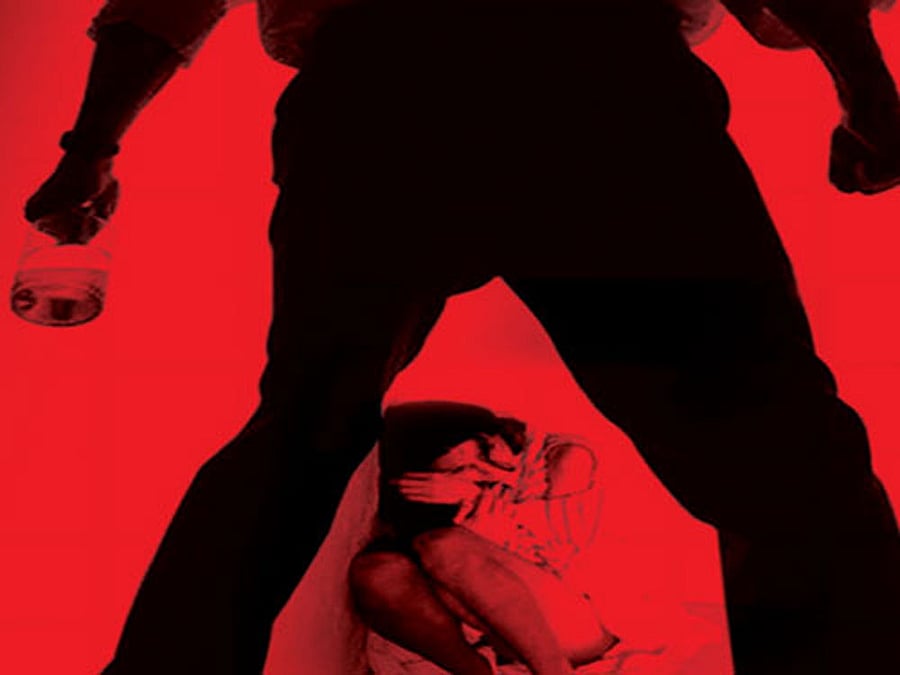 The young man entered the house of the girl and raped her before setting her on fire with kerosene oil at Temtha Karari village, Superintendent of Police Minu Kumari said. Representational Image. Dh file photo.