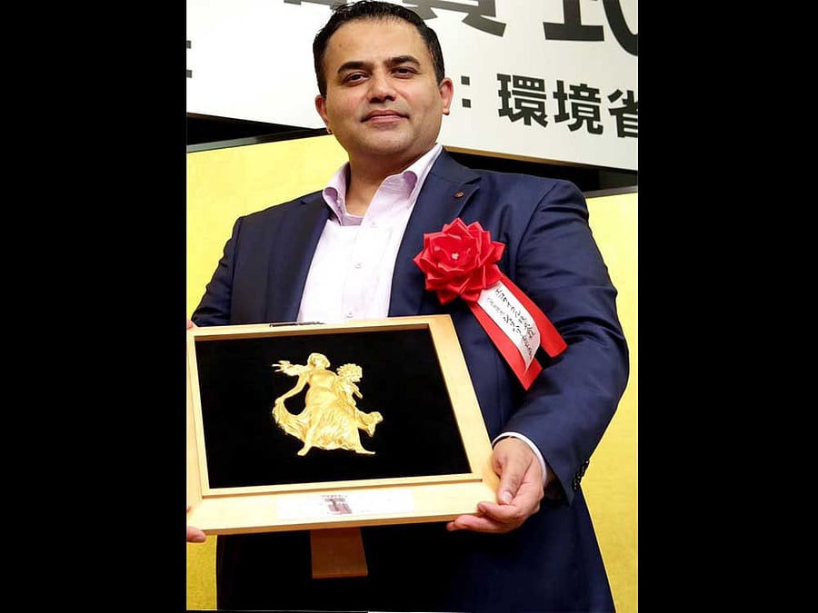 Chandraghatgi, who is President and CEO of EcoCycle Corporation, is the first foreigner to be given the Ministry of Environment Award. Twitter