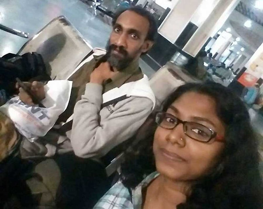 Shafeek Subaida Hakkim and Divya D V, who reached Bengaluru by bus on Tuesday morning, wanted to freshen up at a hotel before heading for an interview. Courtesy: Facebook