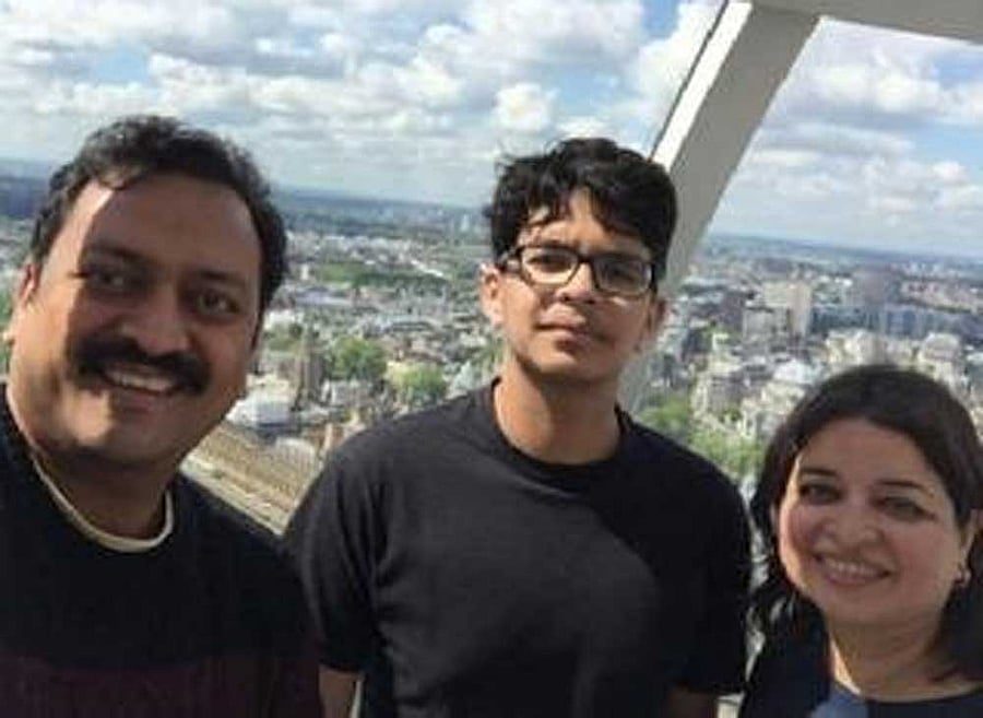 The deceased, Manmath Mhaiskar (22), the son of Milind Mhaiskar and  Manisha Mhaiskar, was found dead outside the Dariya Mahal building at Neapen Sea Road.