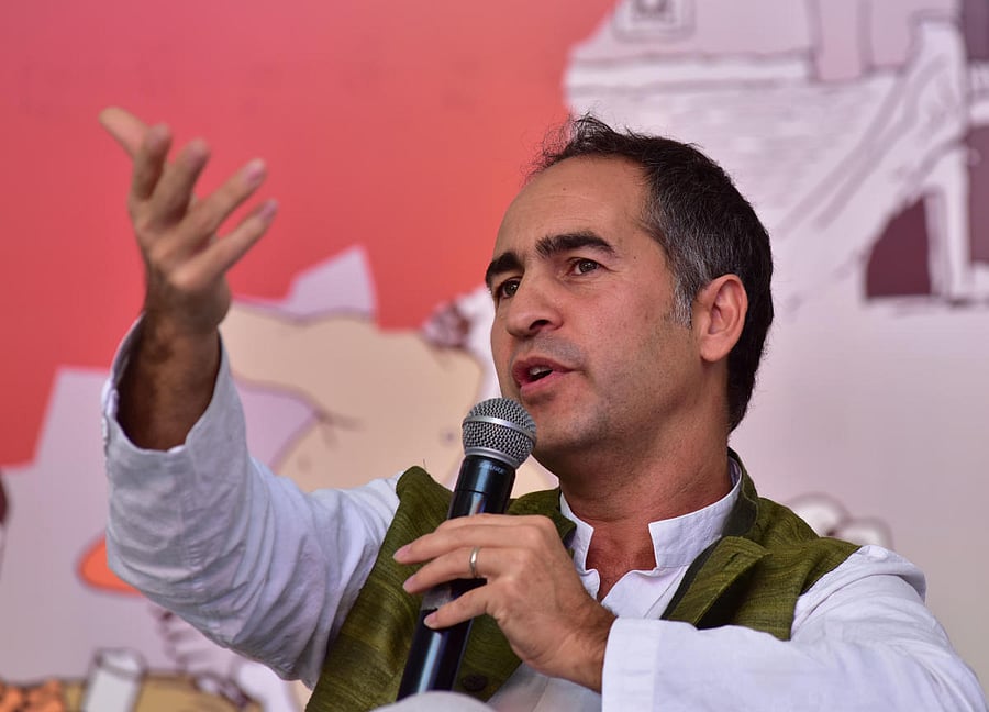 Guillermo Rodriguez talking on THE WORLD OF A K RAMANUJAN, AT THE Bangalore Literature Festival in Bengaluru on Sunday. Photo/ B H Shivakumar