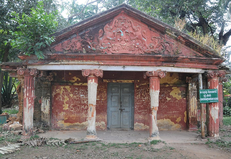 Krumbiegel Hall, an old building in Lalbagh, Bengaluru. DH Photo/S K Dinesh