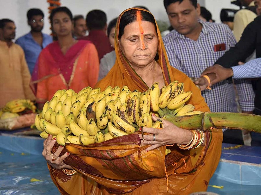 Rabri Devi appears before ED in Patna