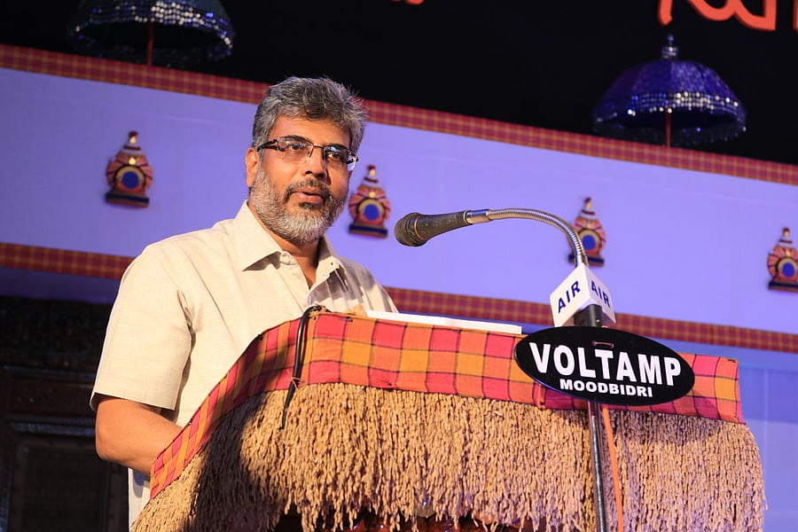 Professor Niranjana Aradhya V P speaks at a session at Alva's Nudisiri in Moodbidri on Saturday.