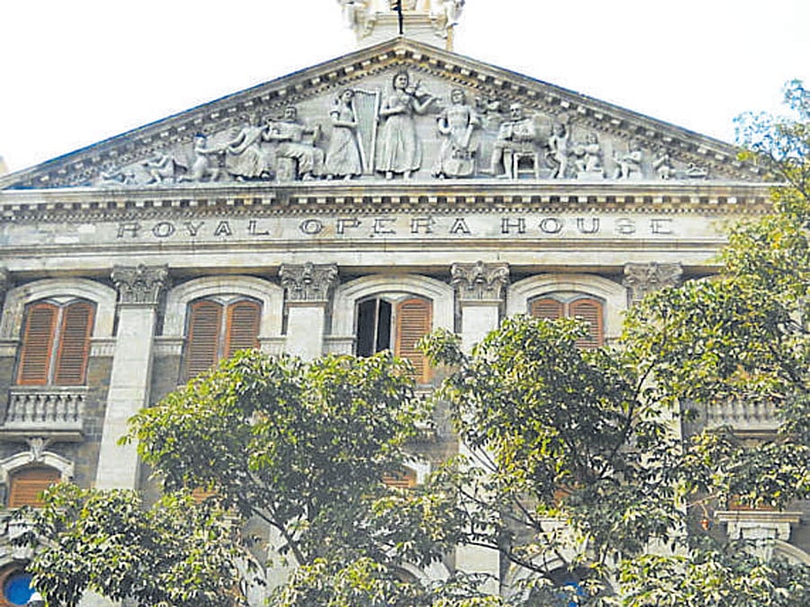 Shashi Kapoor's 'Prem Kahani' was shot in the Opera House, which recently completed renovation.