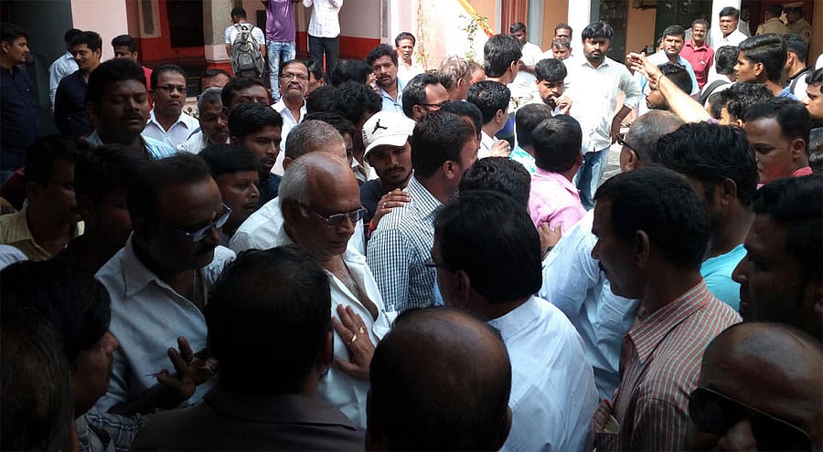 Tension at Mutt as seer's 'sleaze' video goes viral