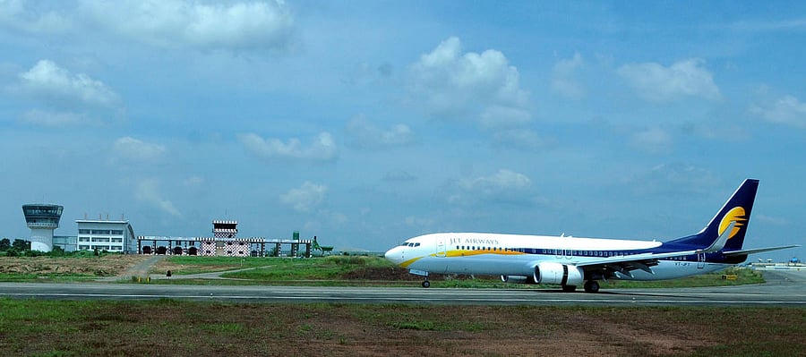 The runway length of the Mangaluru International Airport (MIA) has been reduced by 120 metres from December 31, 2017. The effective length is now reduced from 2,450 metres to 2,330 metres. DH File Photo