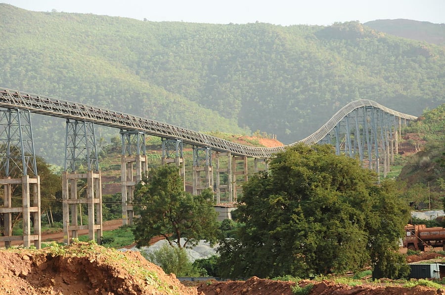 A view of the hills in Sandur.