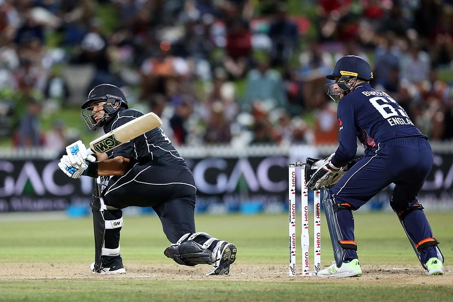 Taylor, Santner heroics power Kiwis