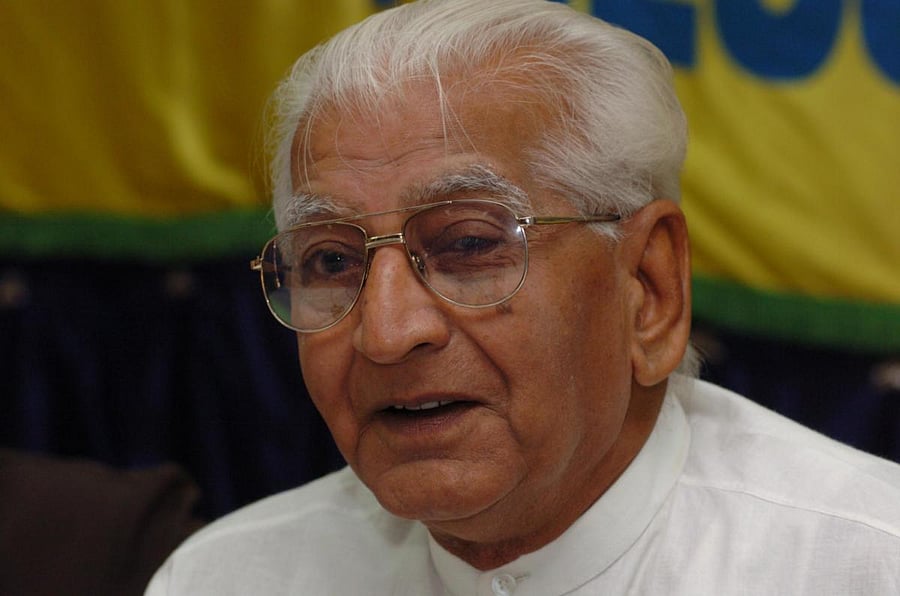 JDS president N Thipanna adressing the media at meet the press at press club in Bangalore on Wednesday in Bangalore. DH Photo Syed AsifN Thippanna