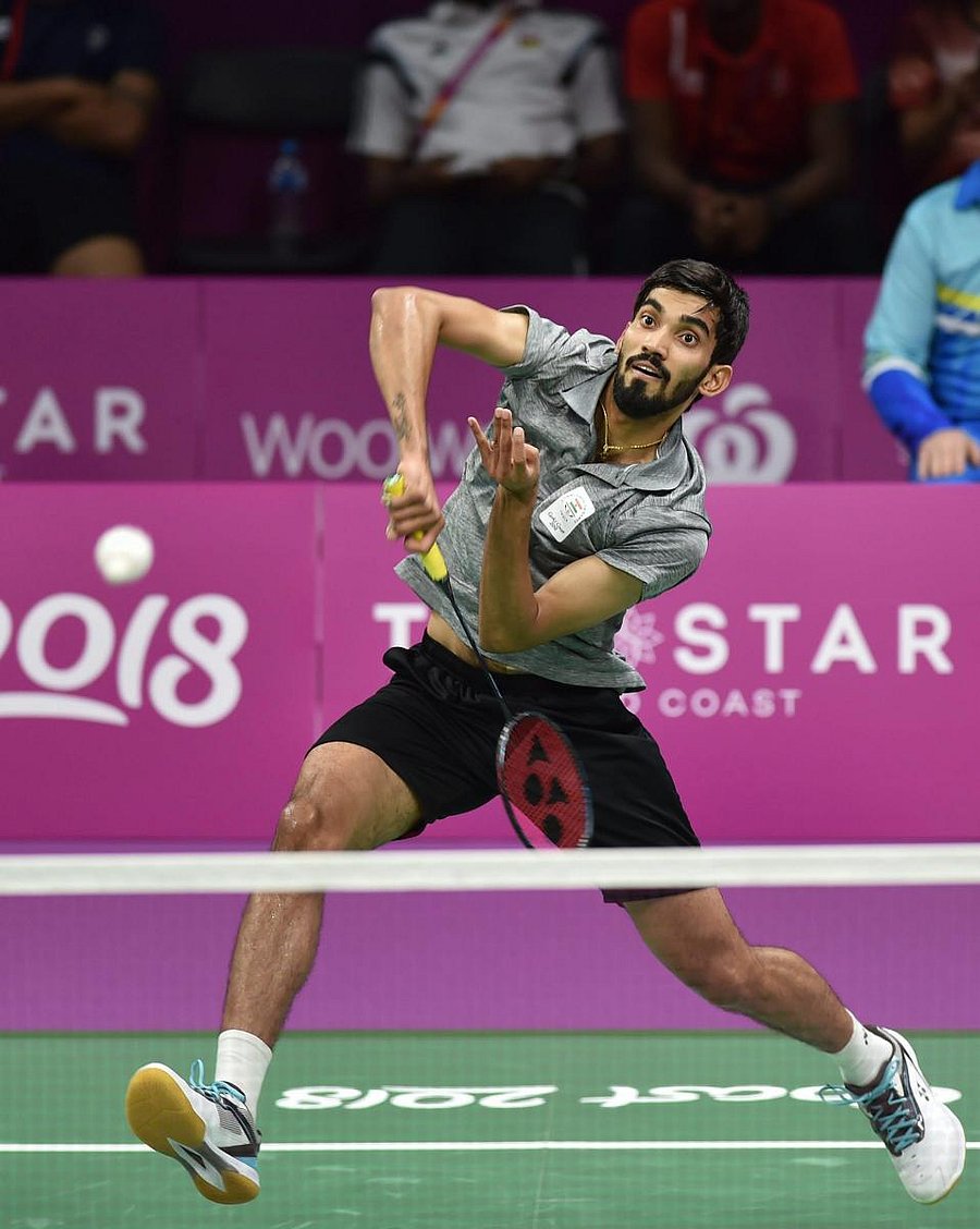 Srikanth leads India into semis