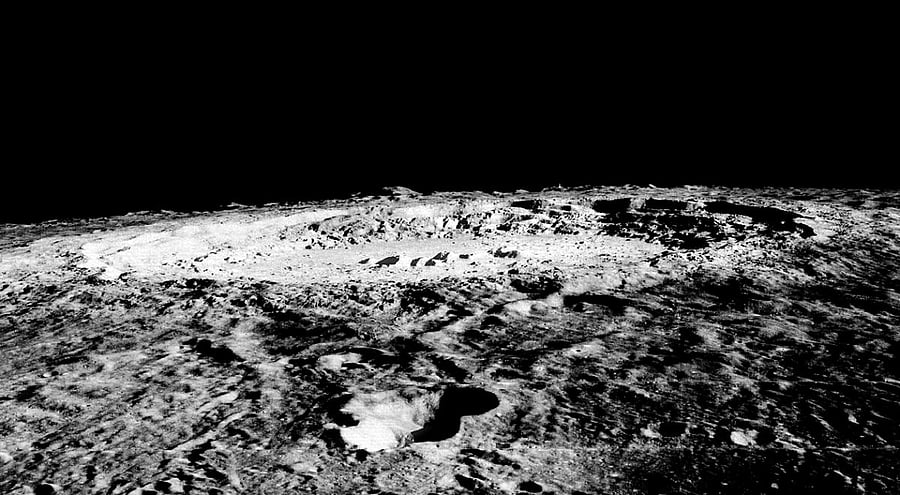 The probe will carry a tin containing seeds of potato and arabidopsis, a small flowering plant related to cabbage and mustard, and probably some silkworm eggs to conduct the first biological experiment on the Moon, state-run Xinhua news agency reported today.