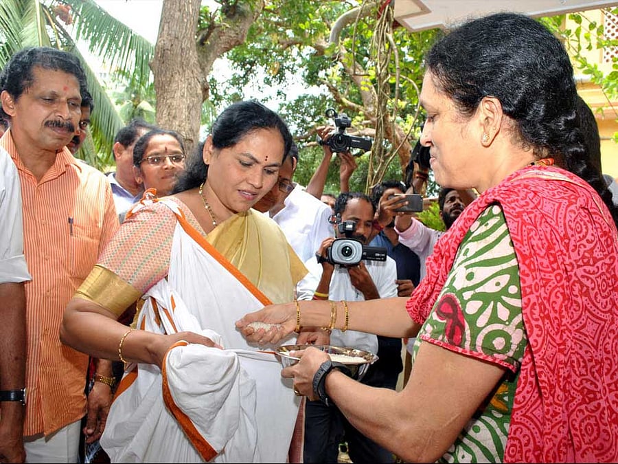 Lately, Shobha Karandlaje was rural development minister. Ramya is the national head of Congress’ digital team. However, the total number of women who have been elected to parliament or state legislature is very low. DH file photo