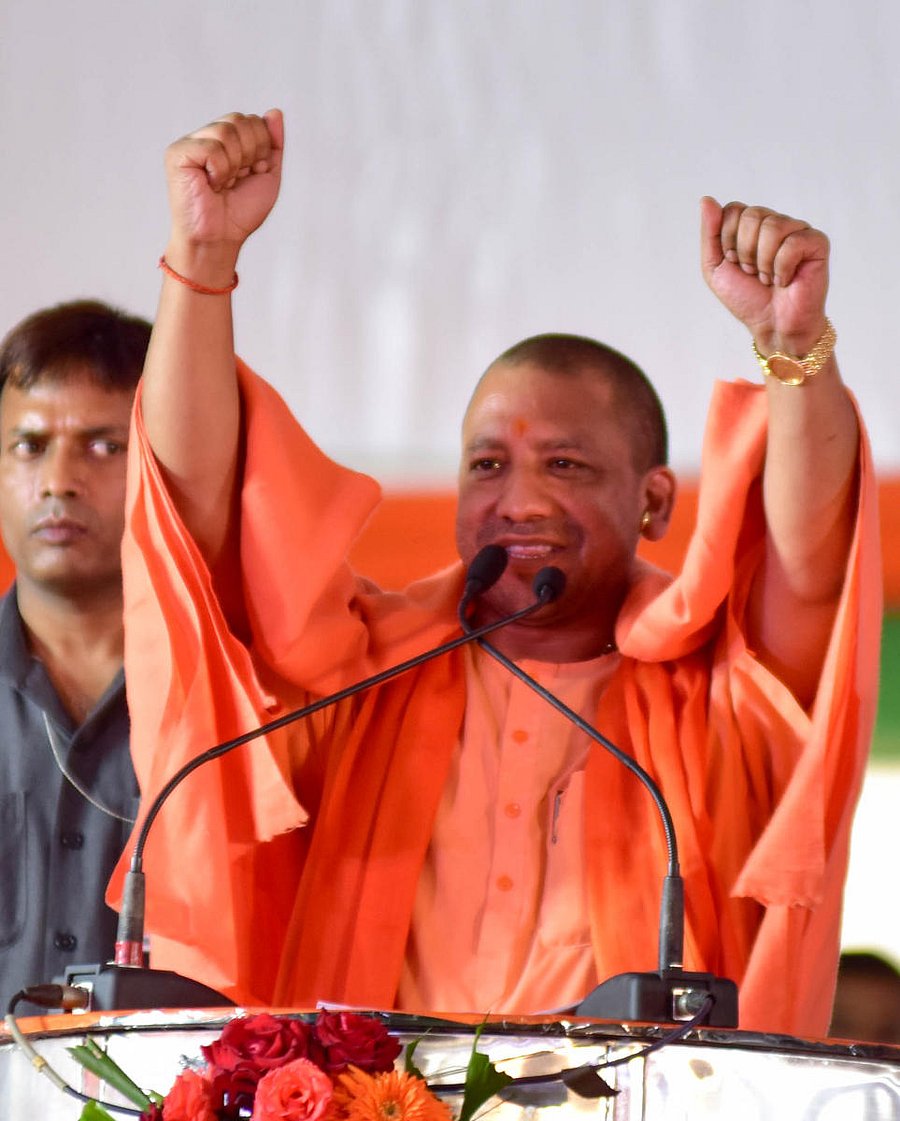 Uttar Pradesh Chief Minister Yogi Adithyanath addressing at the public meeting, as a part of parivarthana yatra, at Vijayanagar in Bengaluru on Sunday. Photo/ BH Shivakumar