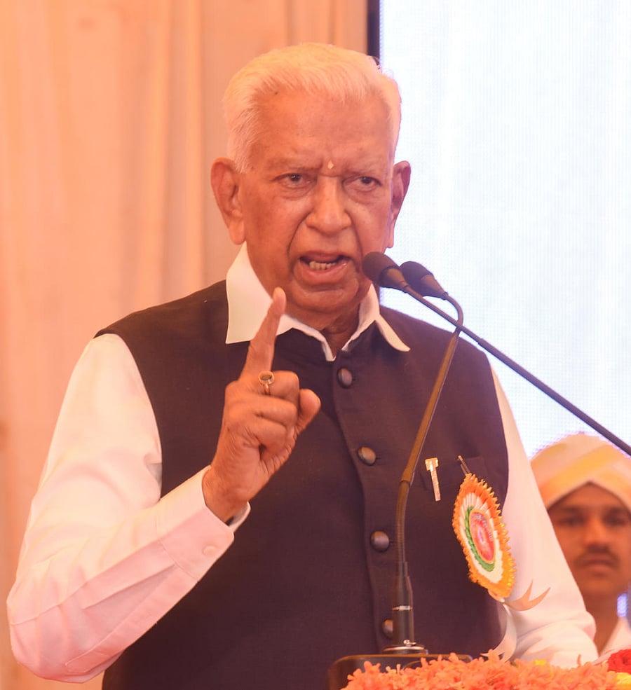 Governer Vajubhai Rudabhai Vala addressing the gathering after the inaugural of Rajayoga Bhavan, organised by Prajapitha Bhramakumari Eshwariya Vishwavidayalaya at Mallebennur (Irrigation Department Premises), Davangere District on Sunday (04-02-18), Phot