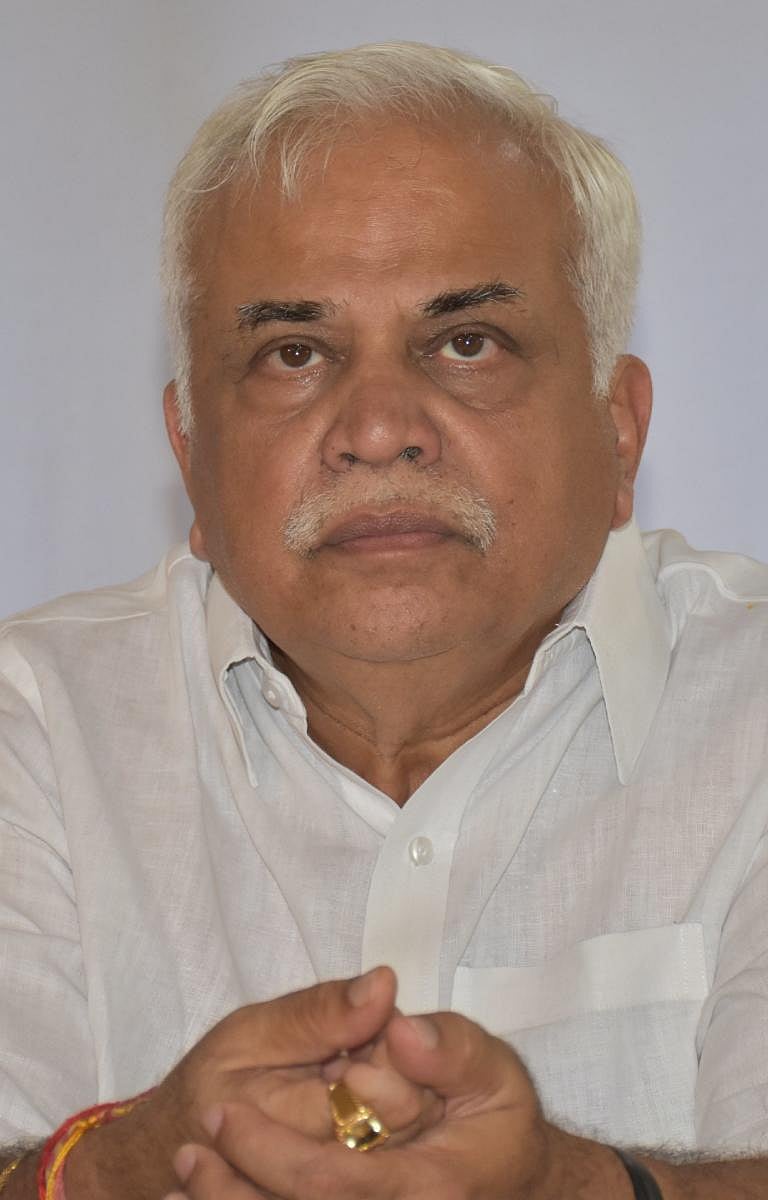 R V Deshpande