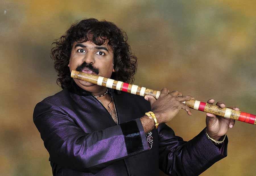 Floats music: Pravin Godkhindi