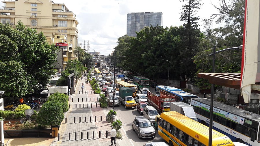 Traffic on Residency Road