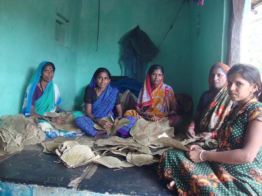 As many as 300 homes out of the total 600 in Devarhubballi are engaged in this low-capital business. 