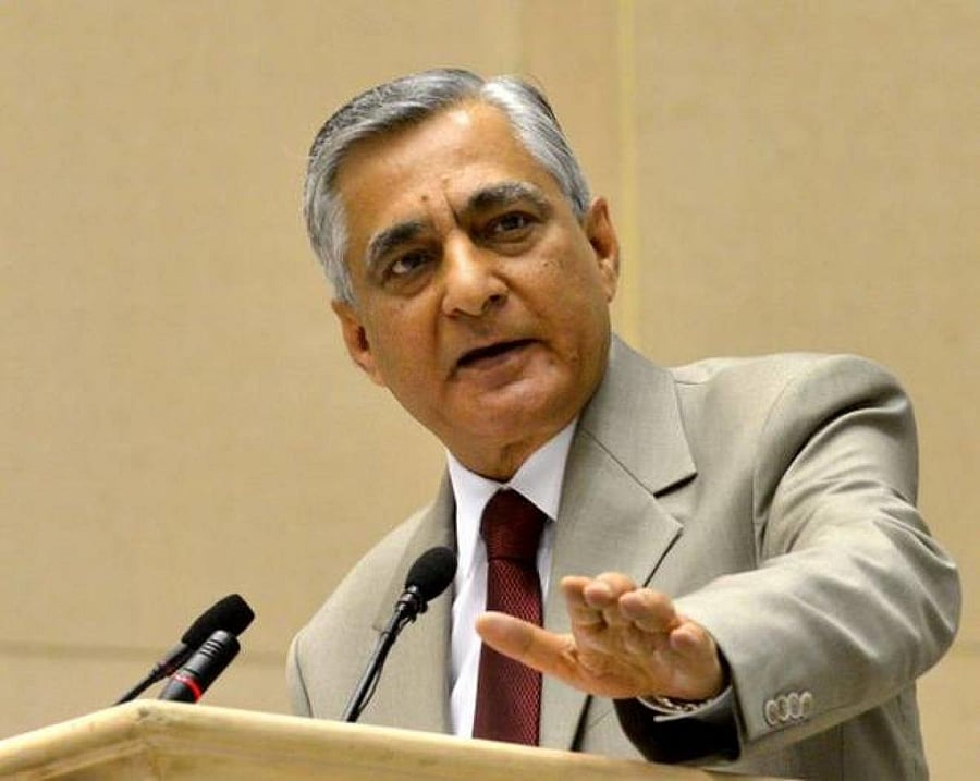T S Thakur