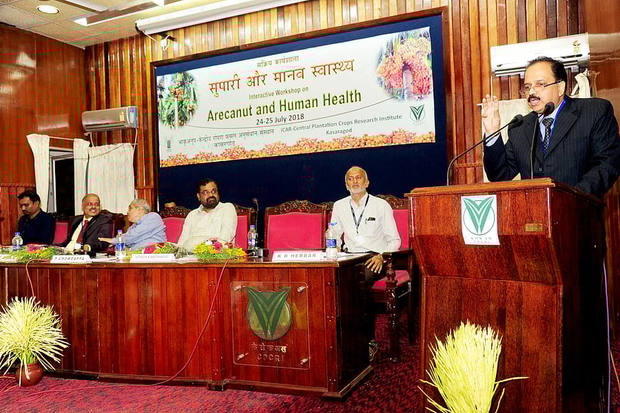 Nitte Deemed to be University Vice Chancellor Dr Satheesh Kumar Bhandary speaks at an interactive workshop on arecanut and human health organised by CPCRI in Kasargod on Tuesday.