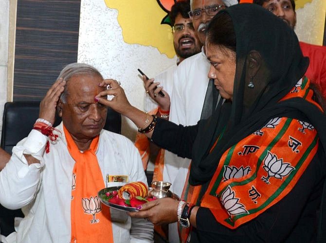 Rajasthan BJP chief Madan Lal Saini, who stirred a controversy by saying, Mughal emperor, Humayun told his son Babur to "respect cows, brahmins and women", conceded that his statement was a slip of the tongue.  DH file photo