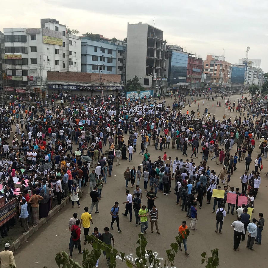 People and students protest over recent traffic accidents that killed a boy and a girl, in Dhaka, Bangladesh, August 2, 2018, in this picture obtained from social media. INSTAGRAM/ASIVE CHOWDHURY/via REUTERS ATTENTION EDITORS - THIS IMAGE HAS BEEN SUPPLIE