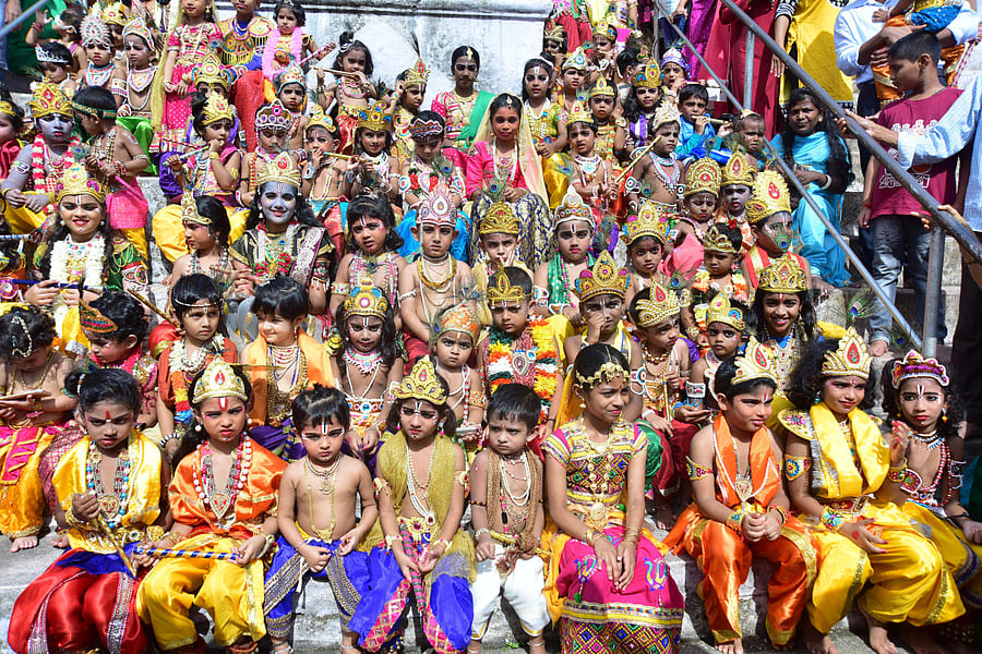Children take part in Krishna Vesha competition, organised by Kalkura Pratishthana at Kadri Manjunatha Temple on Sunday. DH PHOTO
